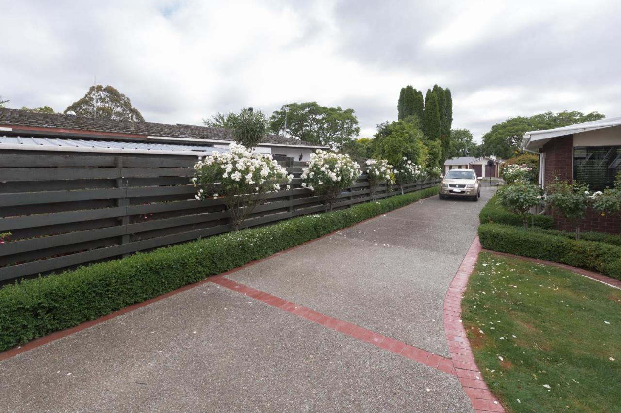 Quiet Boutique Generous Breakfast Palmerston North Exterior foto